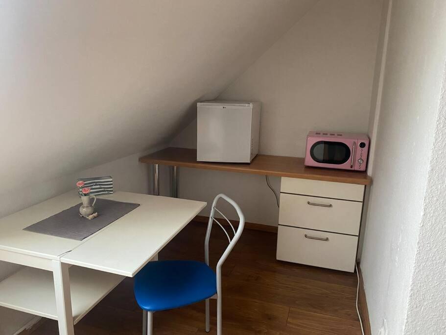 Ruhige Dachgeschosswohnung Seelze Buitenkant foto